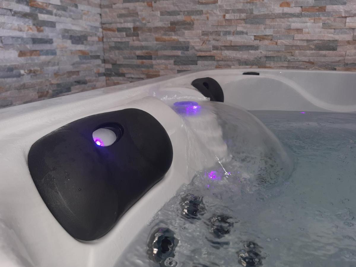 Saint-Cassien  Adorelys Sejour Bien Etre - Spa Et Massage מראה חיצוני תמונה