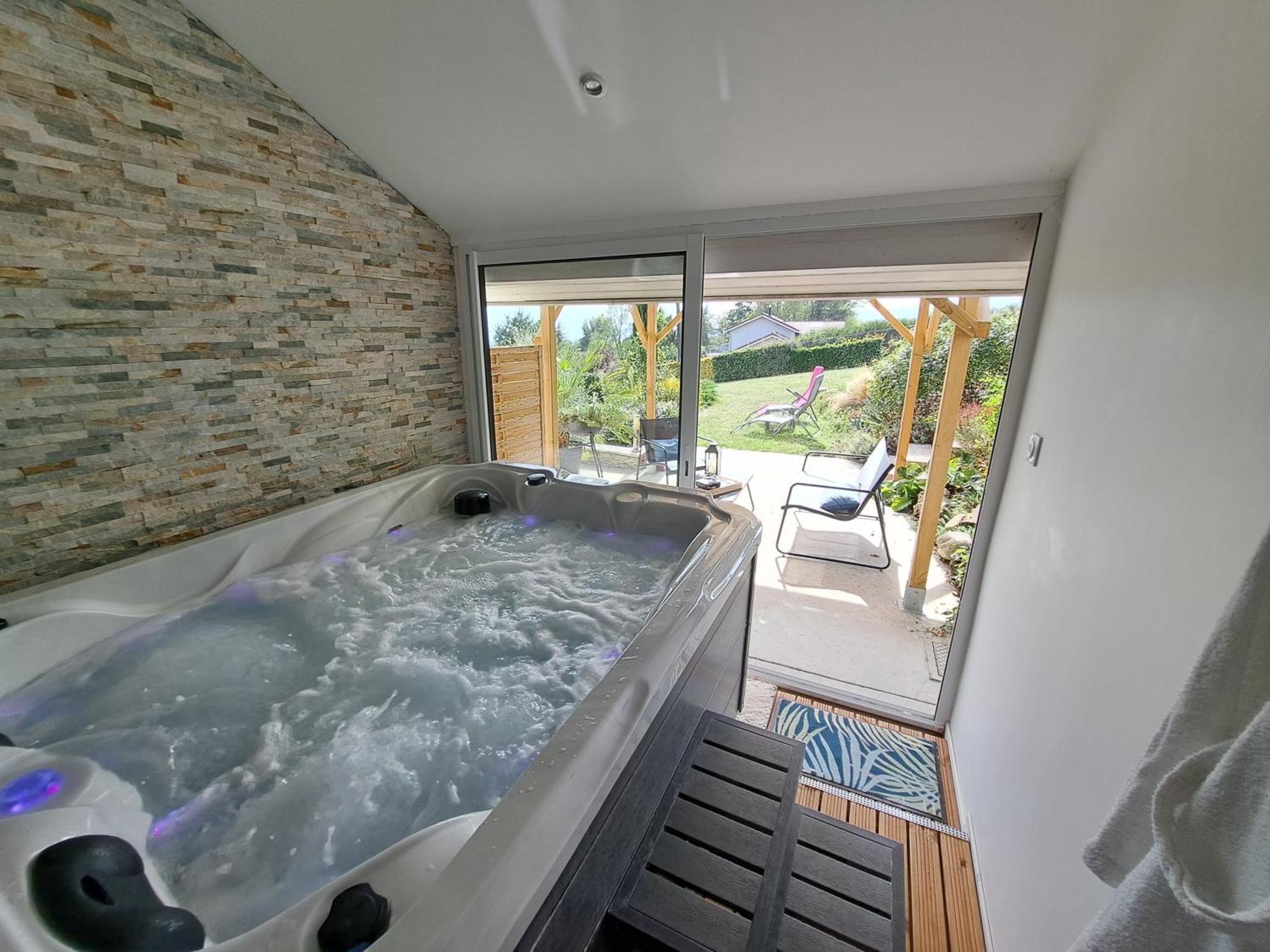 Saint-Cassien  Adorelys Sejour Bien Etre - Spa Et Massage מראה חיצוני תמונה